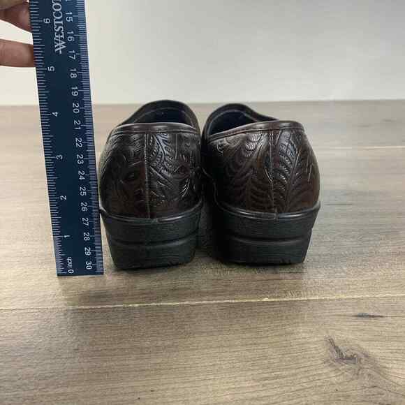 Easy Street Womens Brown Clogs Size 6.5 Slip On Comfort Arch Support - Picture 5 of 11